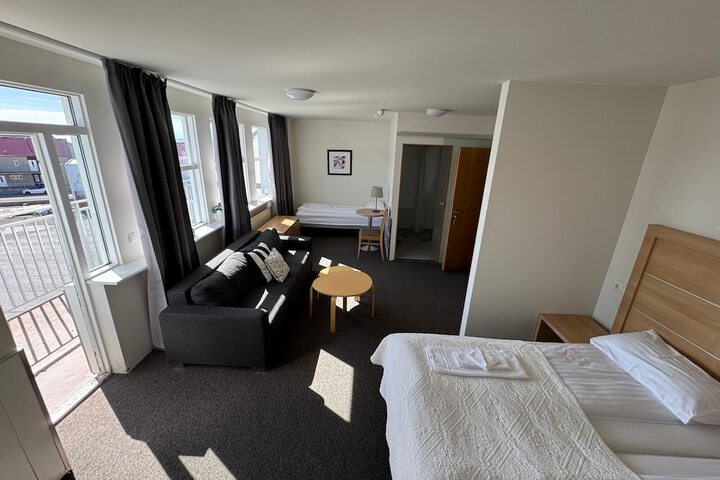 Room 38 of 80