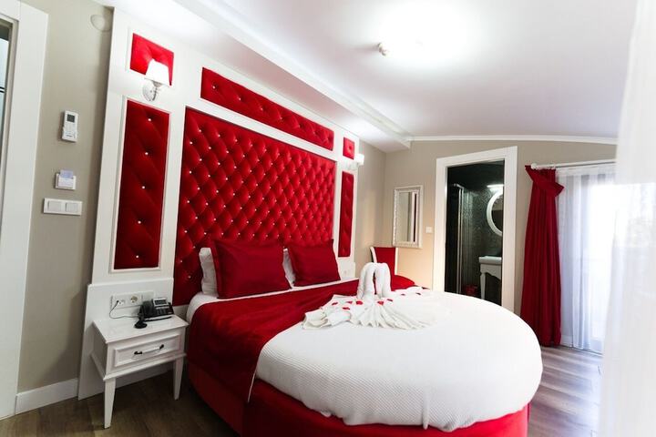 Room 27 of 131