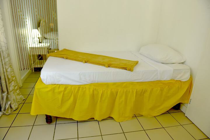 Room 7 of 38