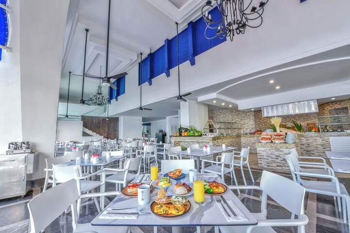 Dining Photos