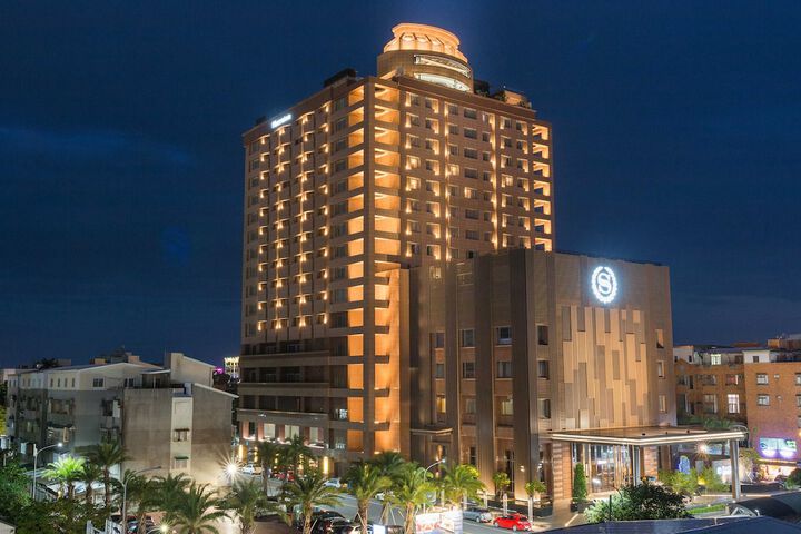 Hotel 57 of 69