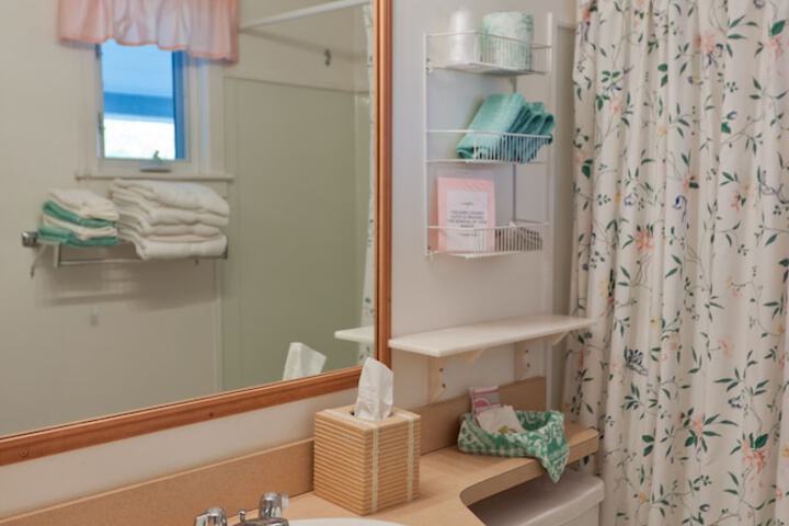 Room 45 of 120