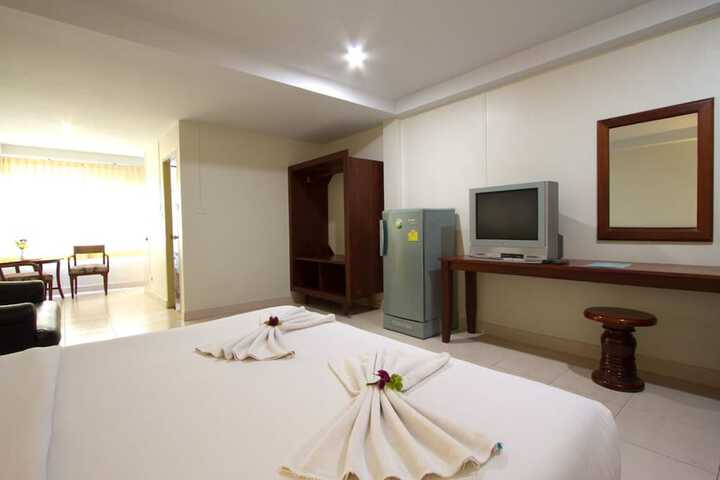 Room 4 of 45