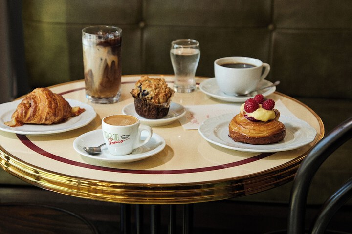 Breakfast/Coffee Service 55 of 63