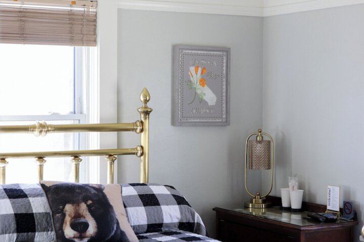 Room 16 of 43