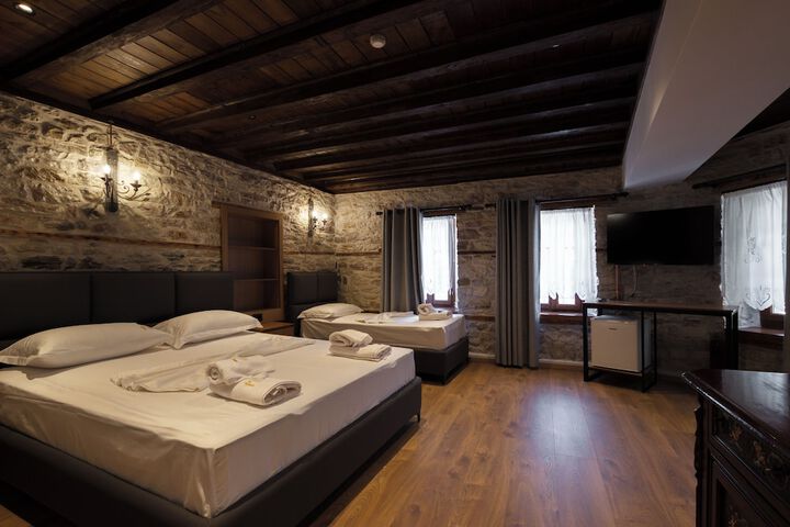 Room 14 of 42