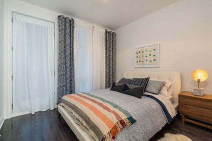 Room 10 of 30