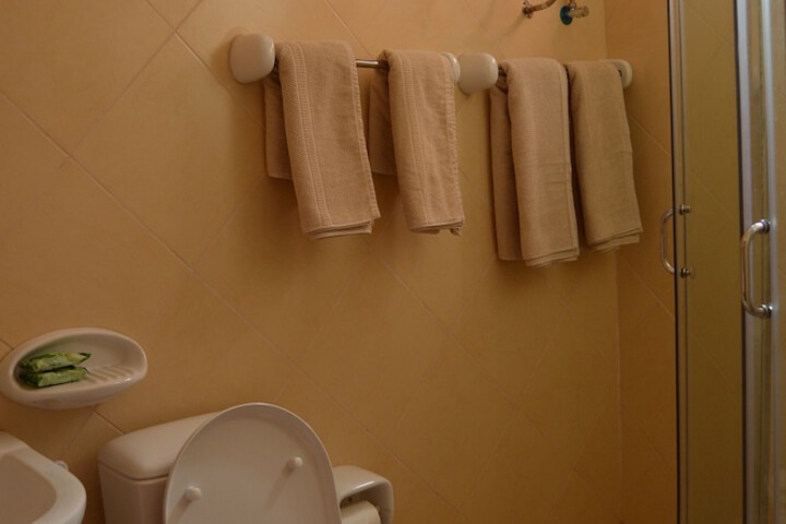 Room 37 of 75