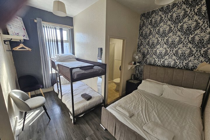 Room 21 of 39