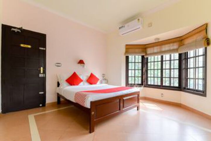 Room 13 of 24