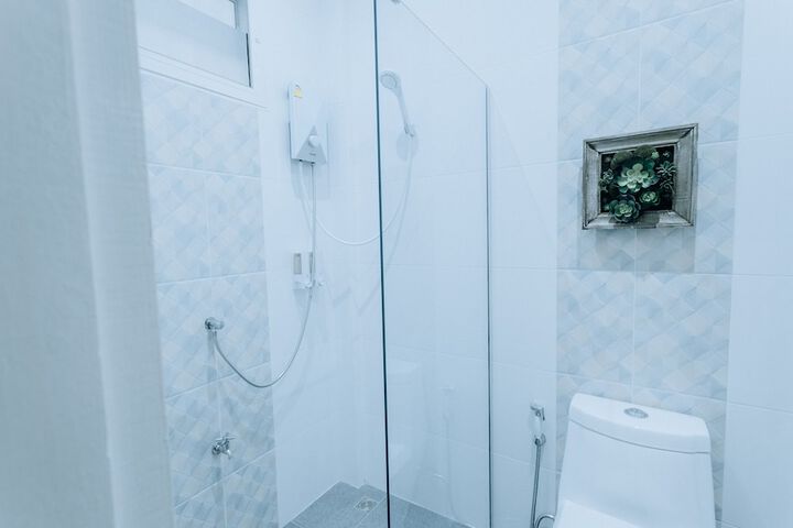 Room 25 of 97