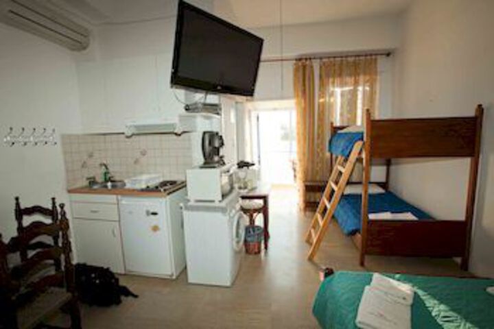 Room 13 of 26