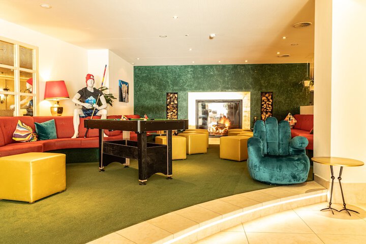 Lobby Entry