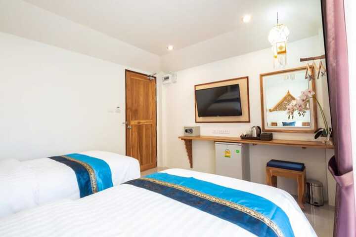 Room 12 of 29