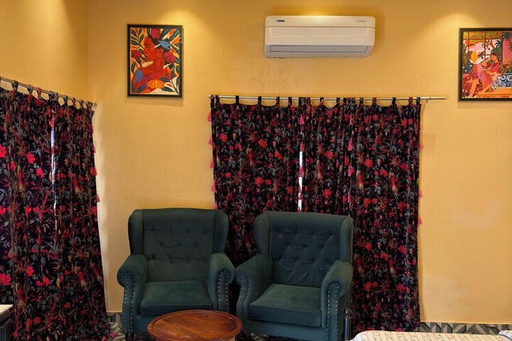 Room 35 of 89