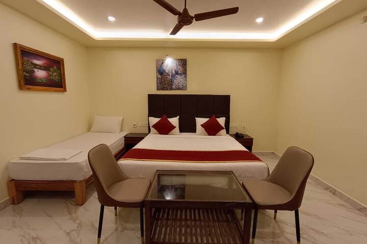 Room 14 of 26