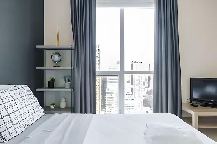 Room 81 of 448