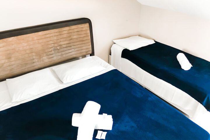 Room 7 of 159