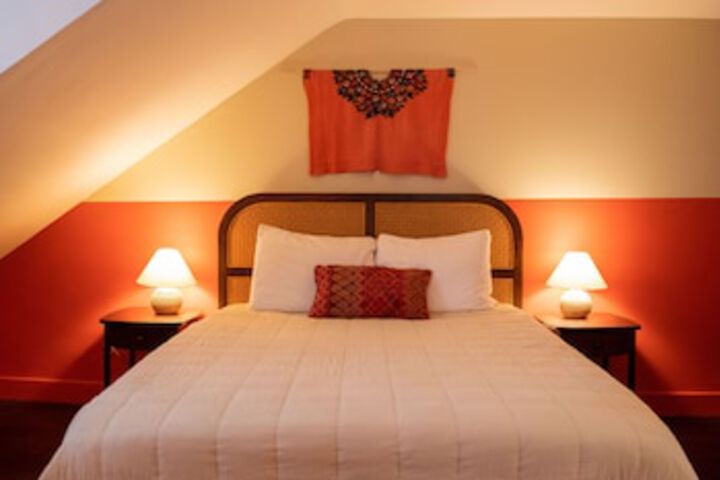 Room 16 of 126
