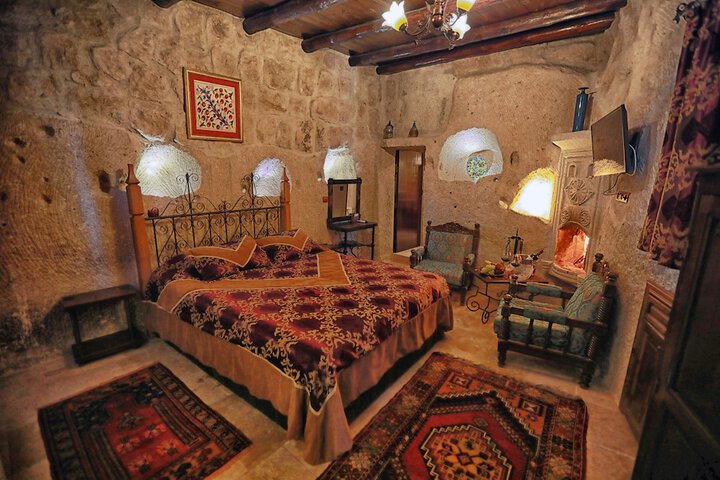 Room 5 of 180