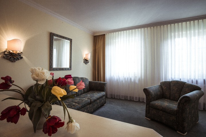 Room 4 of 45