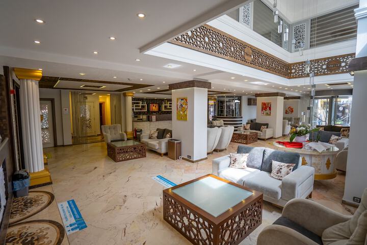 Hotel Lobby