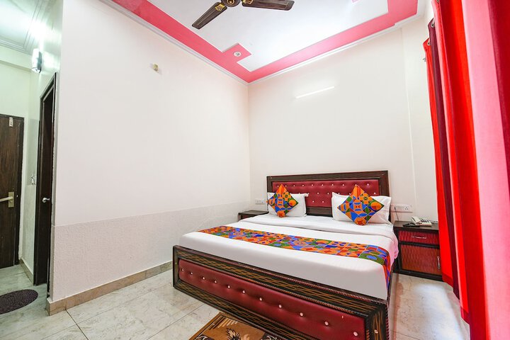 Room 10 of 40