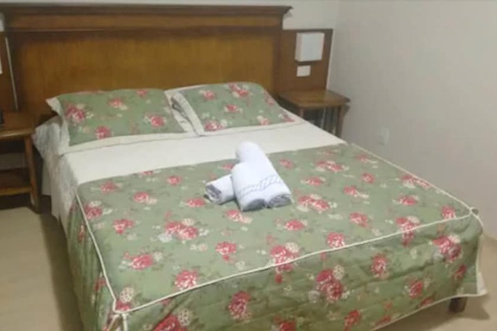 Room 6 of 19