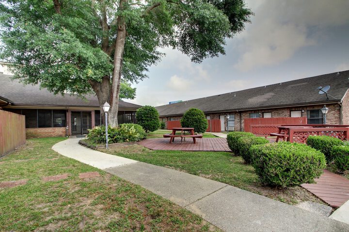 BBQ/picnic area