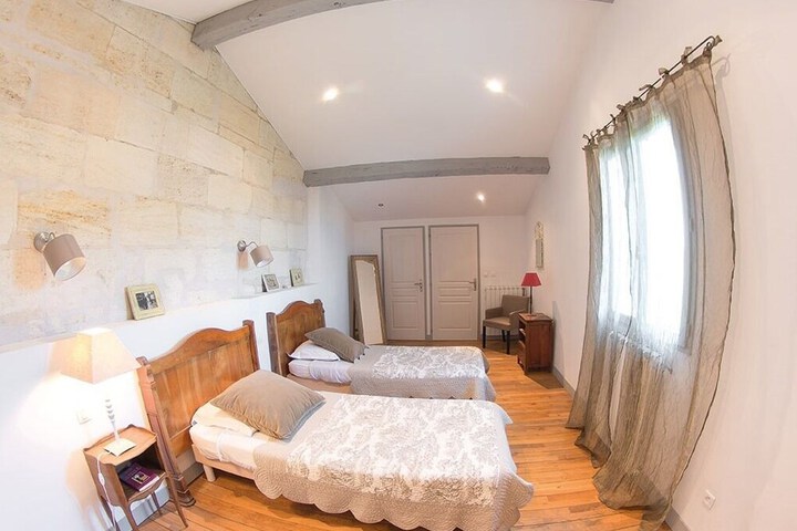 Room 3 of 22