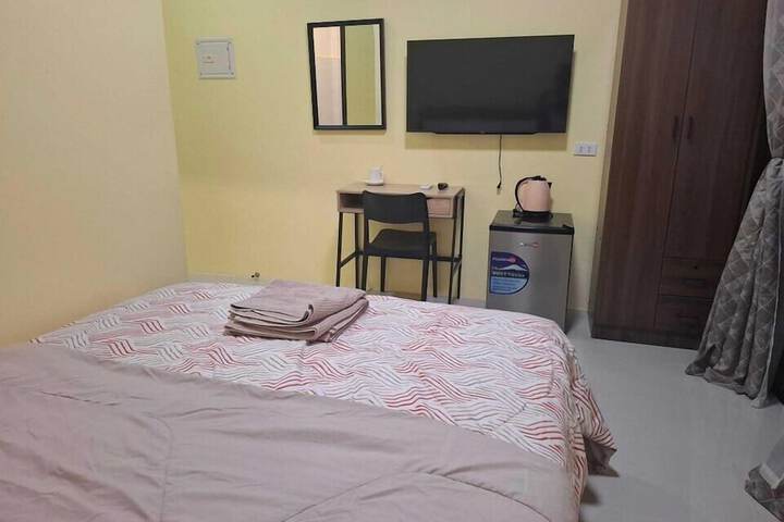Room 2 of 7