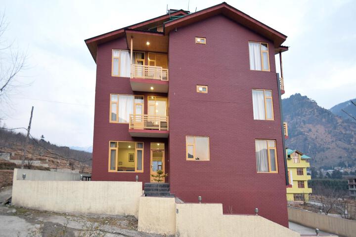 Hotel 4 of 8