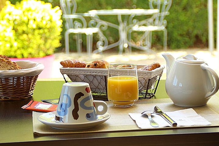 Breakfast/Coffee Service 57 of 66