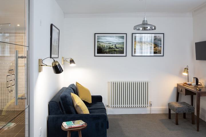 Room 12 of 29