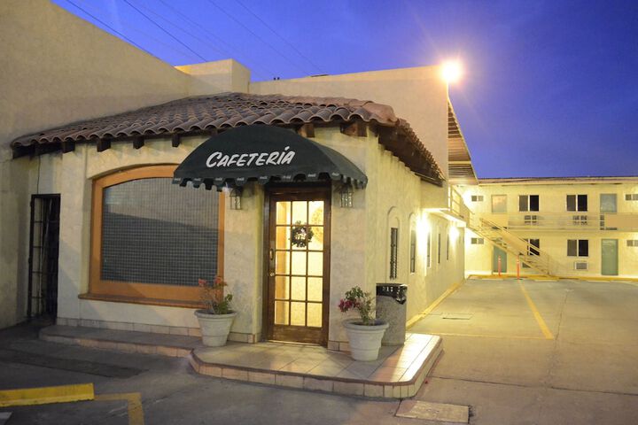 Breakfast/Coffee Service 14 of 19