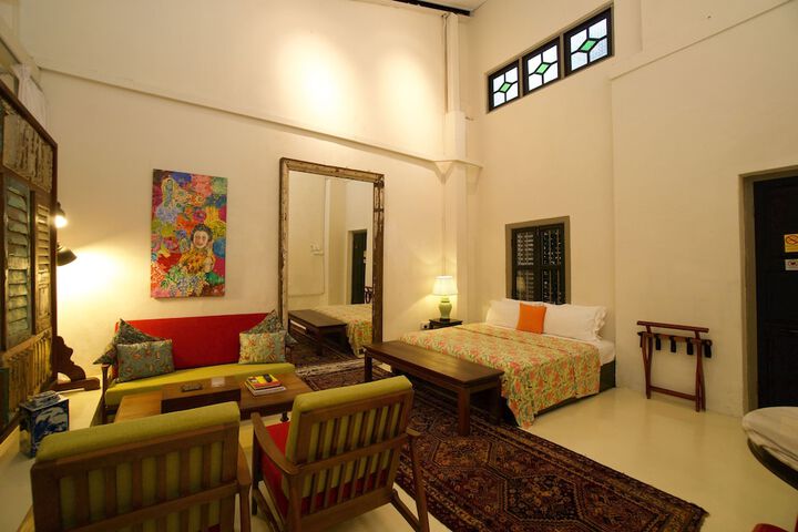 Room 18 of 46