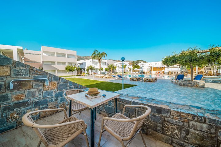 Terrace/Patio 87 of 90