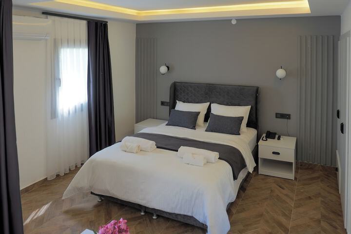 Room 10 of 71