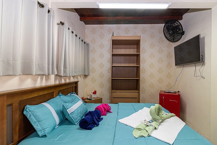 Room 5 of 27