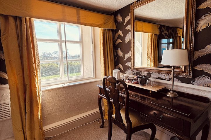 Room 7 of 46