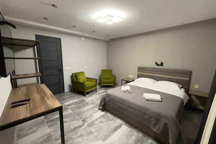 Room 3 of 55
