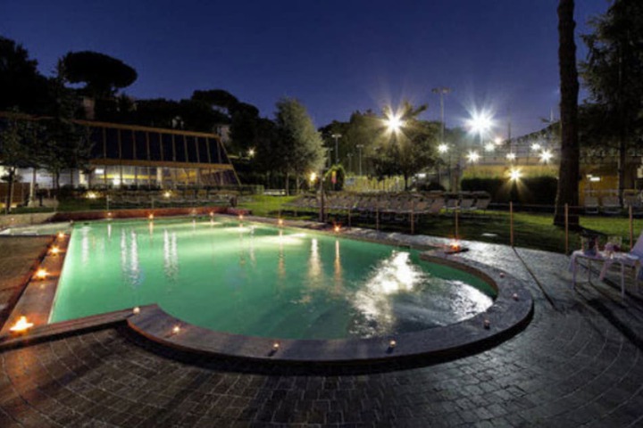 Pool 33 of 83