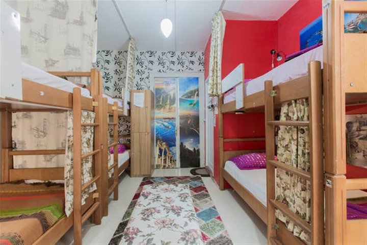 Room 11 of 59