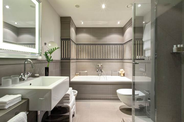 Bath Photo