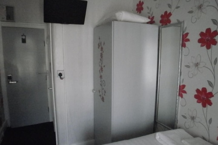 Room 33 of 56