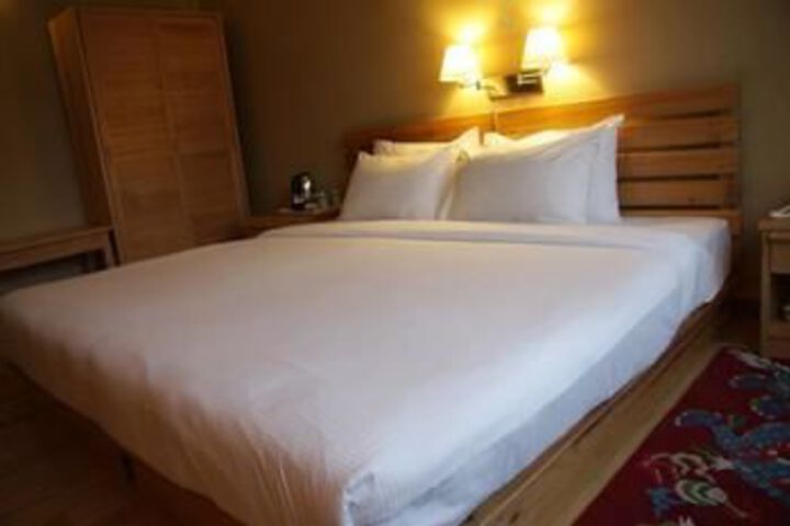 Room 16 of 49