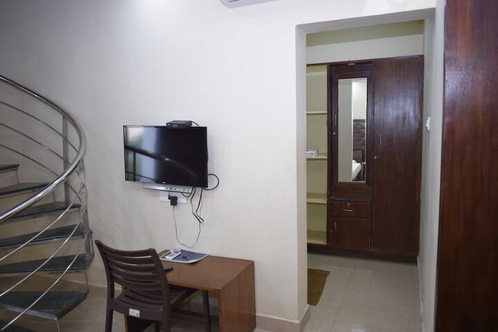 Room 21 of 33