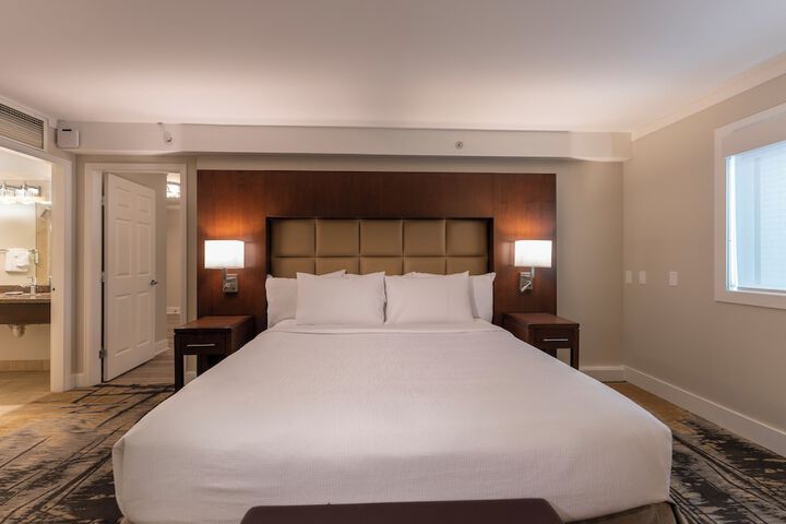 Room 27 of 112