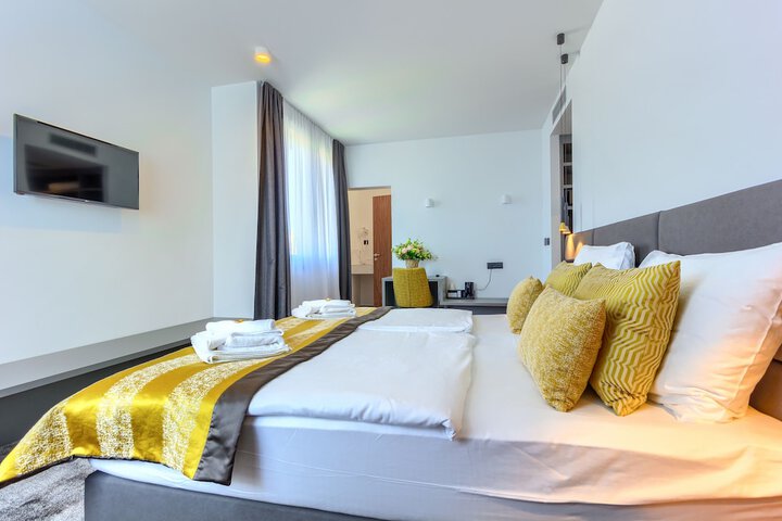 Room 50 of 114