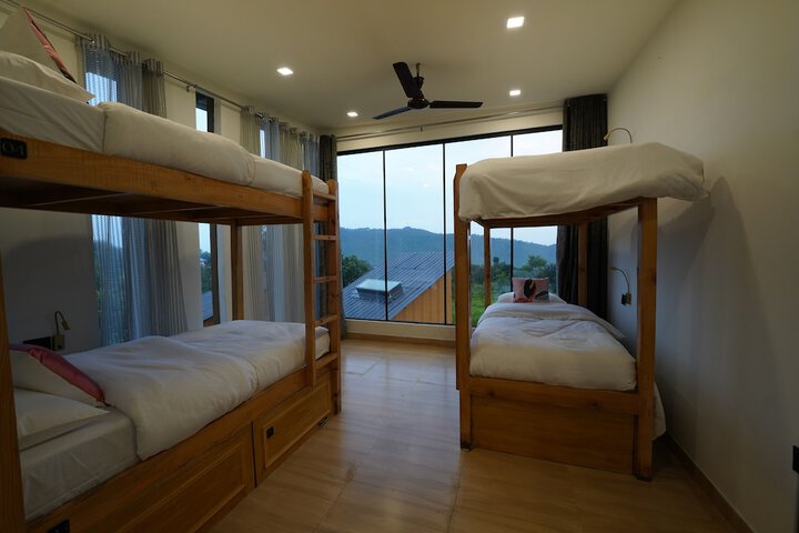 Room 17 of 46